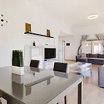 Villa Magna *