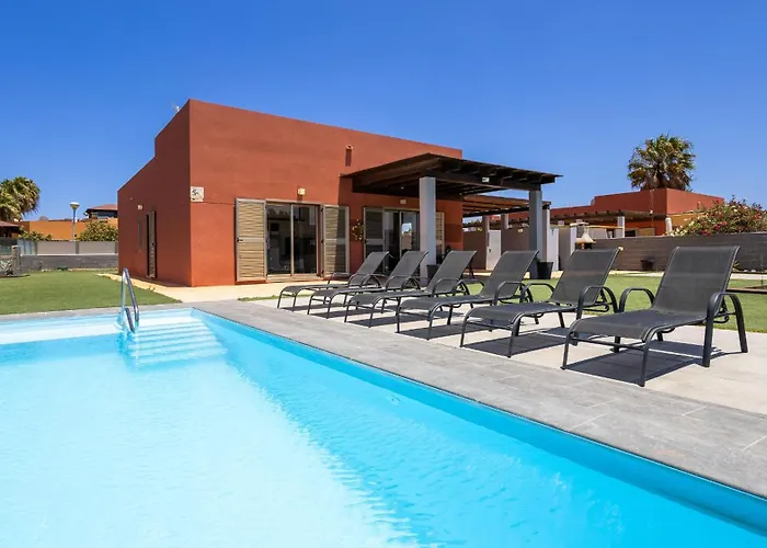 Magna ヴィラ カレタ・デ・フステ